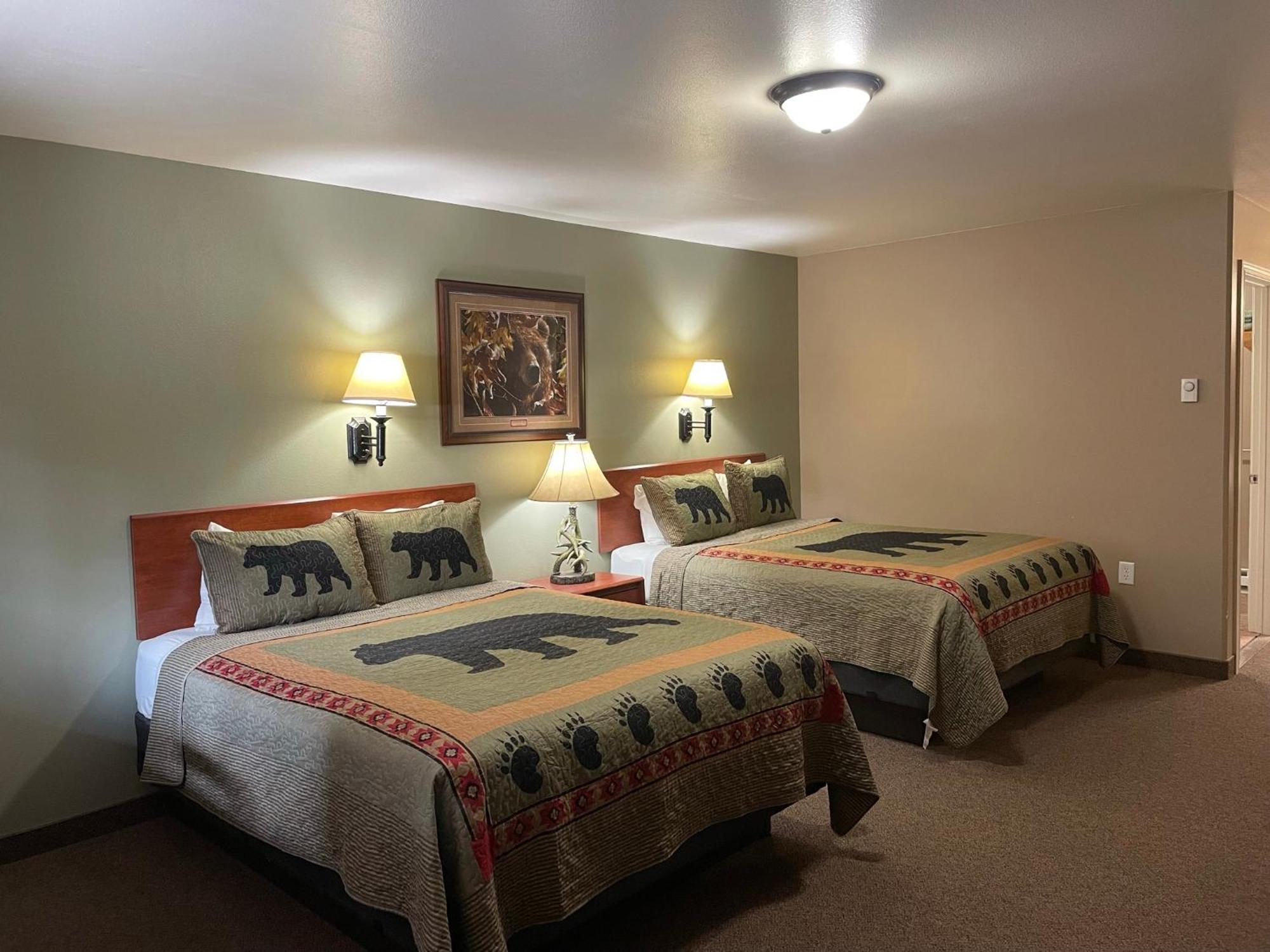 Antlers Lodge Cooke City Room photo
