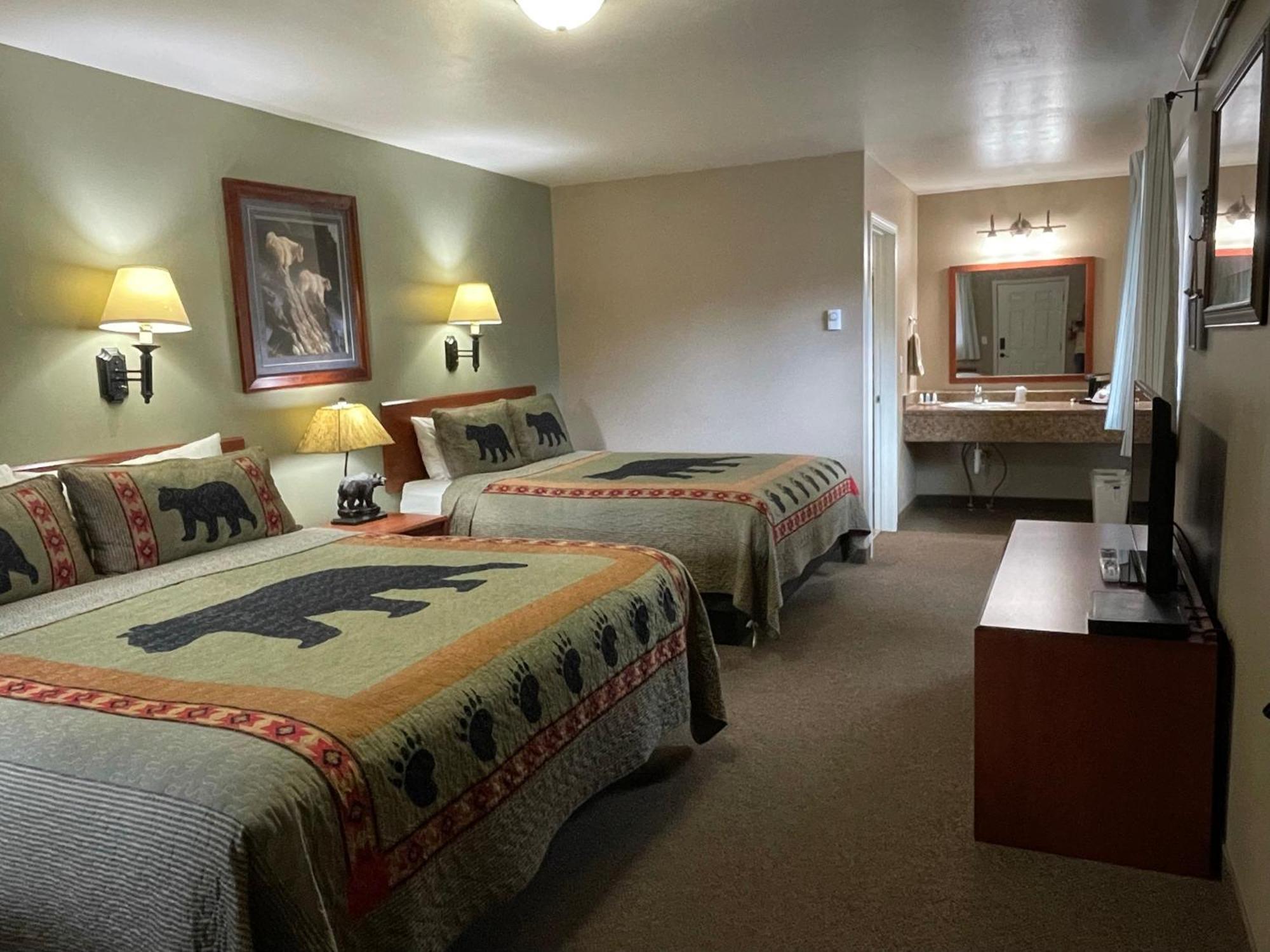Antlers Lodge Cooke City Room photo